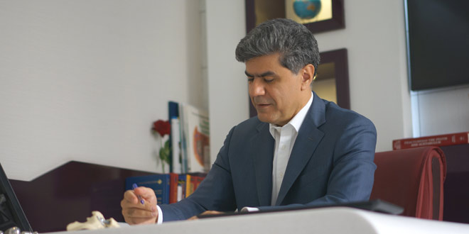 دکتر منصوری دکتر منصوری